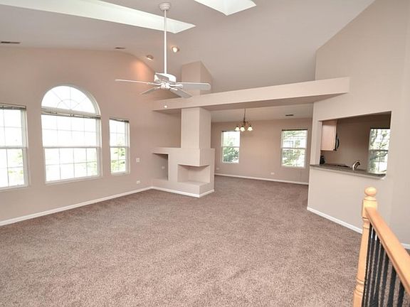 2nd image of 2933 Stonewater Dr