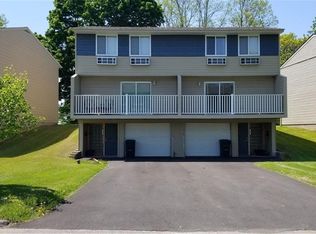 237 Robert Dr #39, Syracuse, NY 13210