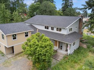 214 N Lyle St, Roy, WA 98580