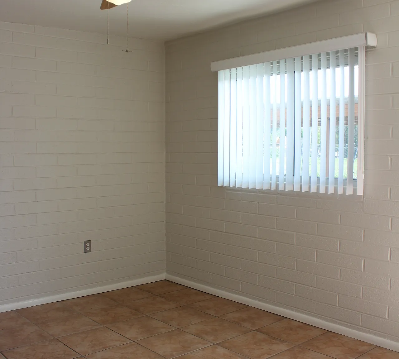 604 S Roosevelt St (NEW) - 8 — Photo 2