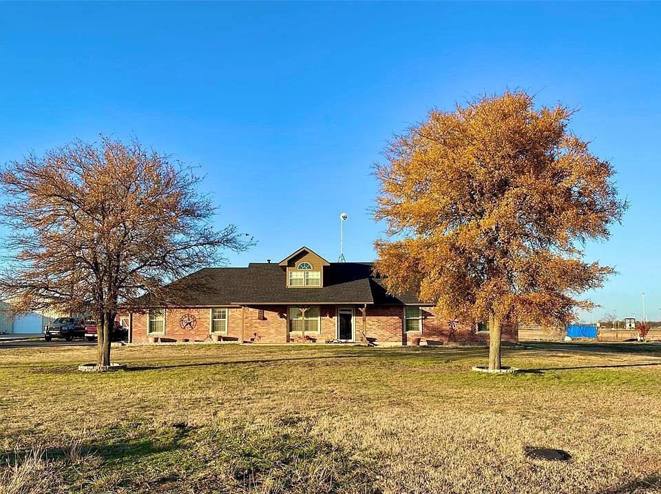 1st image of 103 Tiger Ln