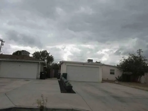 1372 W Jenner St, Lancaster, CA 93534