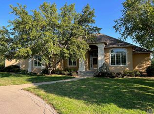 7936 SW Indian Woods Pl, Topeka, KS 66615