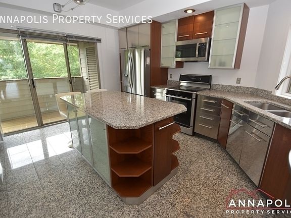 2nd image of 2106 Chesapeake Harbour Dr E APT 202