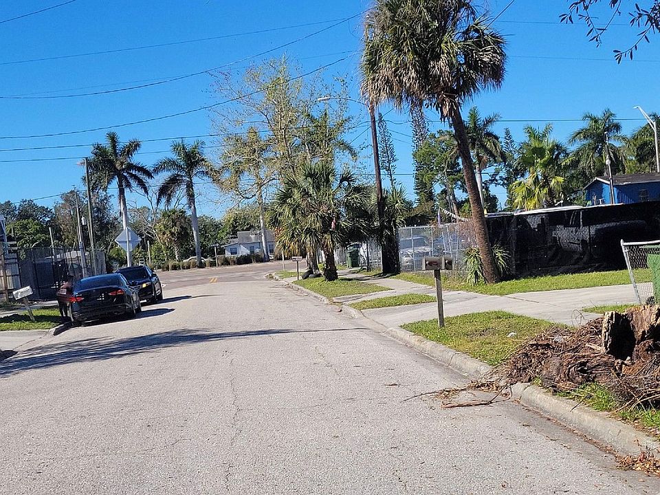 2nd image of 2030 29th St