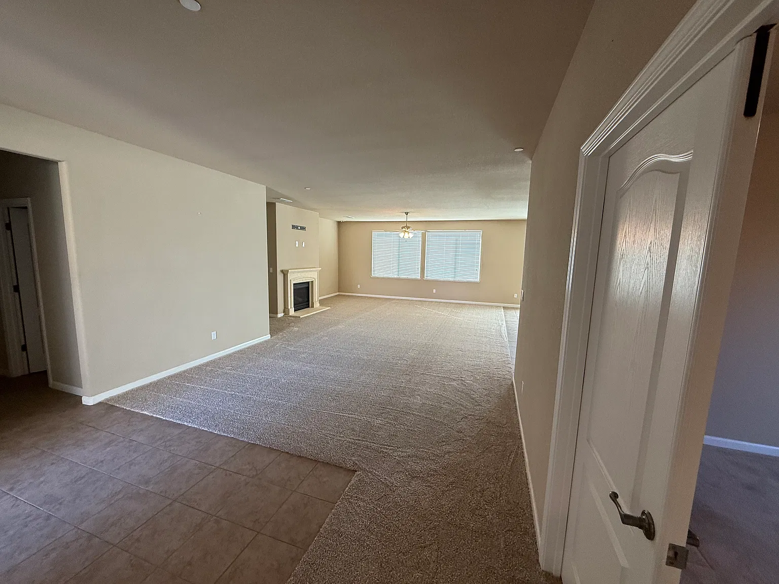 4 bed, 2462 sqft, $3,000 — Photo 4