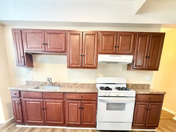 138 Hallock Ave #2R, New Haven, CT 06519