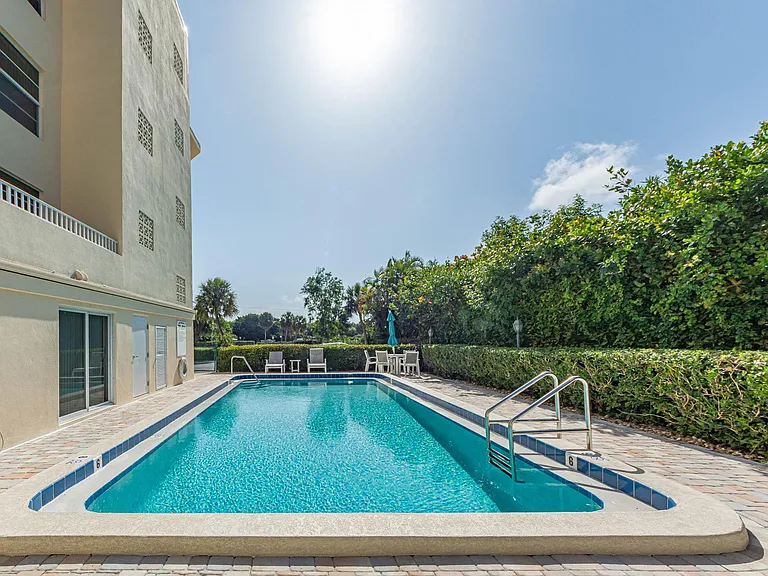 1715 Ocean Dr #3B — Photo 30