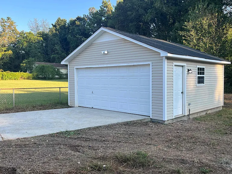 125 Greenwood Cir — Photo 13