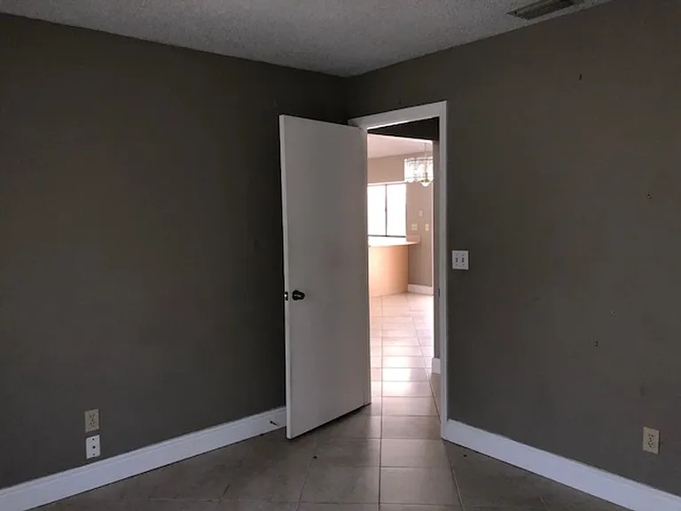 1280 SW Jacqueline Ave — Photo 39