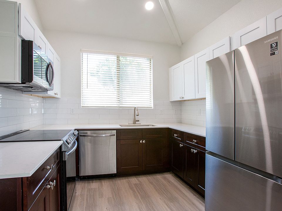 1st image of 20707 N 67th Ave #252P