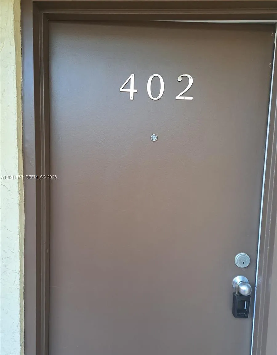 3 bed, 1240 sqft, $2,650 — Photo 1