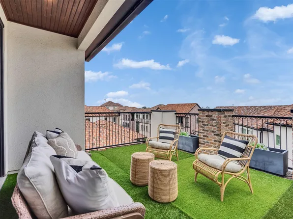 1228 Mosaico Ln, Houston, TX 77055