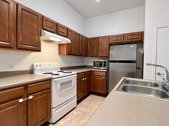 4th image of 4112 Mattie St