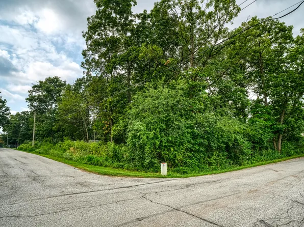 5097 White Oak Ter, Lowell, IN 46356