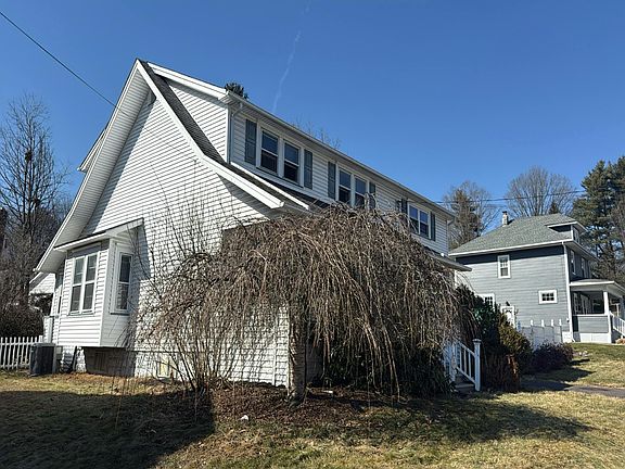3rd image of 162 Brook St