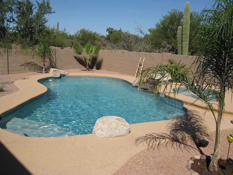 In ground pool and hot tub