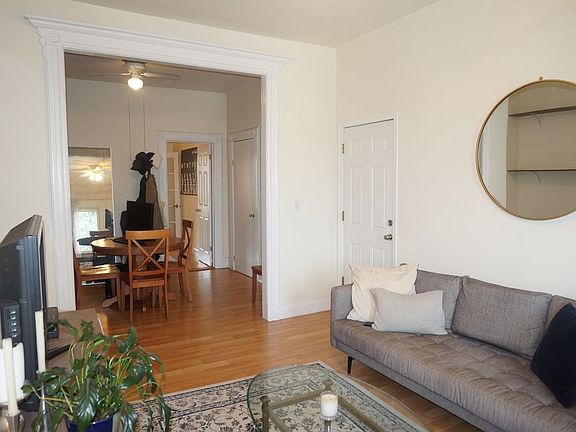 3rd image of 175 Kingsland Ave #2
