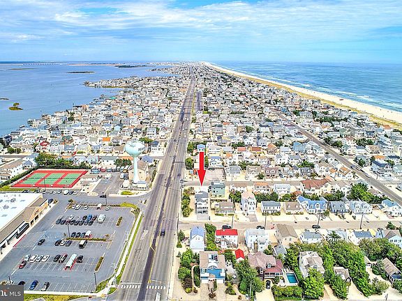 4th image of 1 E Seabreeze Ave