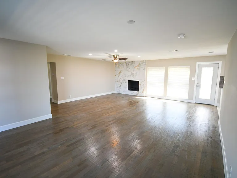 1422 Addington St — Photo 2