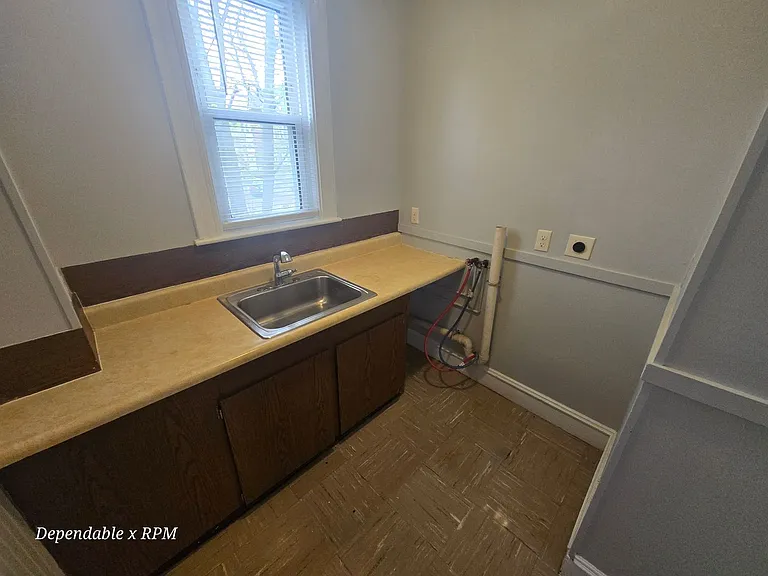 21 Theodore St — Photo 4