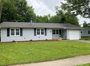 213 Magnolia Dr, Bloomington, IL