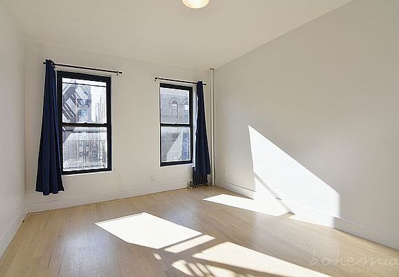 2nd image of 467 W 164th St #C2