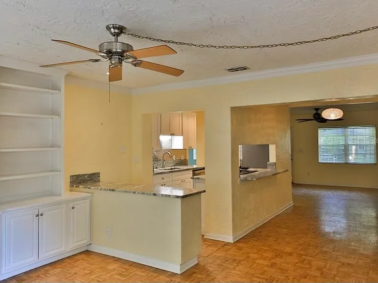 3925 W Bay View Ave — Photo 3