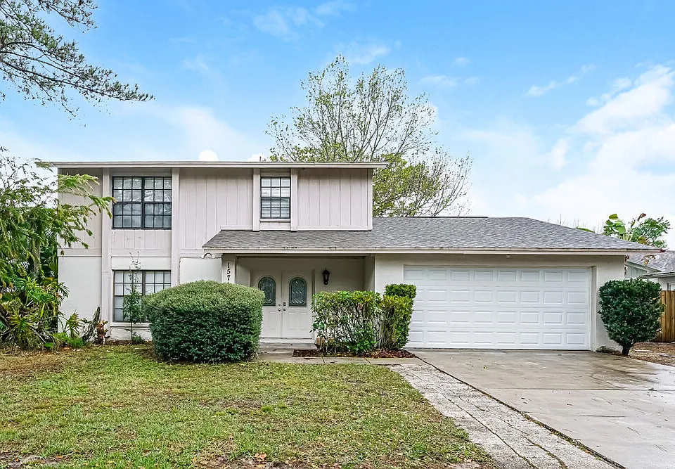 15715 Country Lake Dr