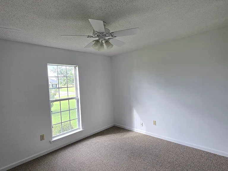 69 Rachel Ave — Photo 7