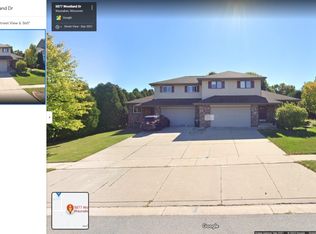5877 Woodland Dr, Waunakee, WI 53597