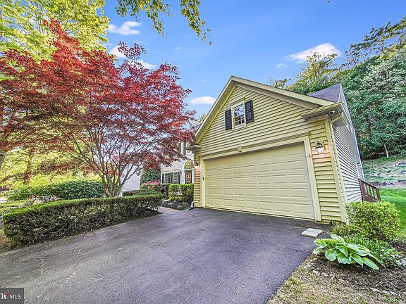 4th image of 16500 Hayes Ln