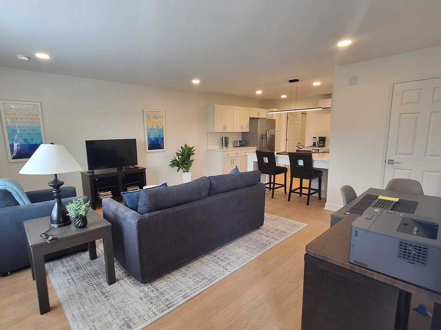 1 bed, 666 sqft, $1,600 — Photo 3