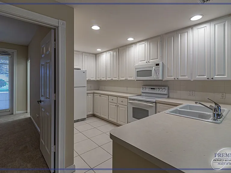 28576 Alessandria Cir — Photo 4