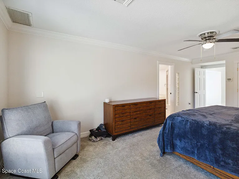 1201 S Shannon Ave — Photo 26