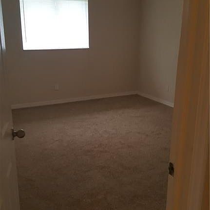 4th image of 1414 W 12th St