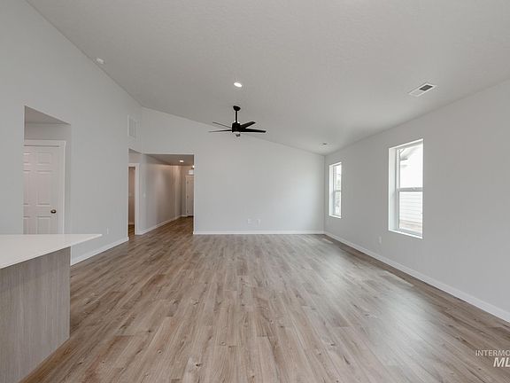 5th image of 19403 Schooner Ave