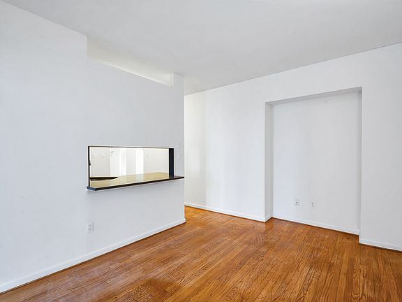 4th image of 121 Madison Ave APT 3G