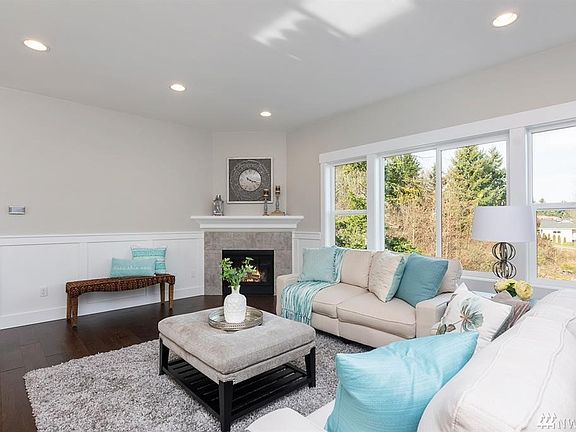 5th image of 3845 Scott Ln