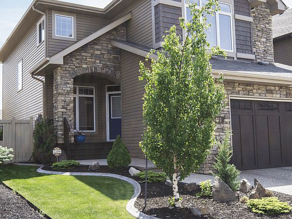 2nd image of 103 Ellington Cres