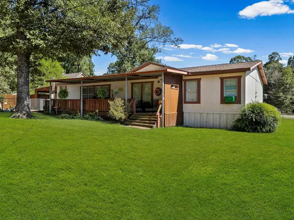 320 Carolyn Dr, Livingston, TX 77351