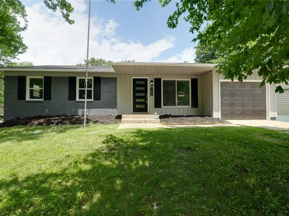17804 E Greentree Ave, Independence, MO 64057
