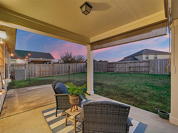 3rd image of 21411 Rioja Bluff Ln