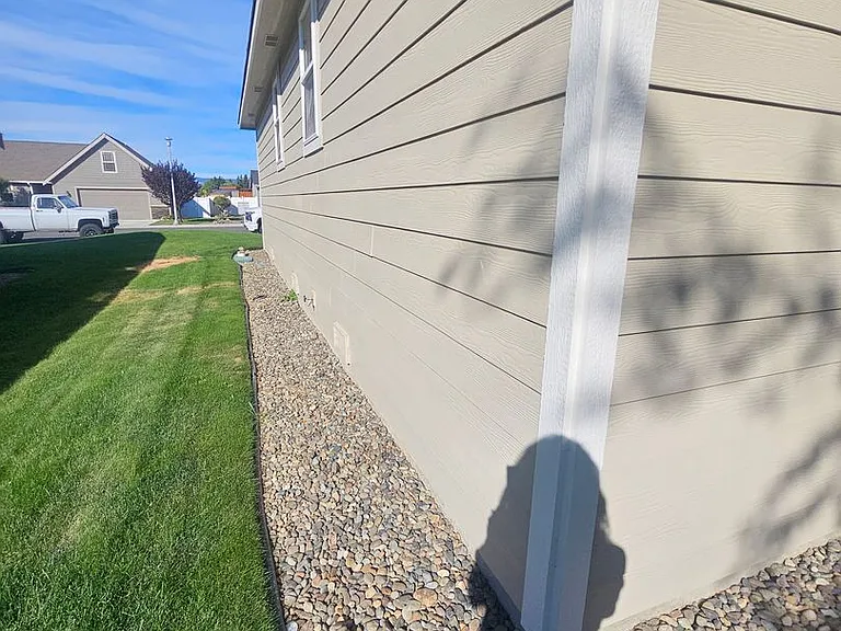 2606 N Columbia St — Photo 30