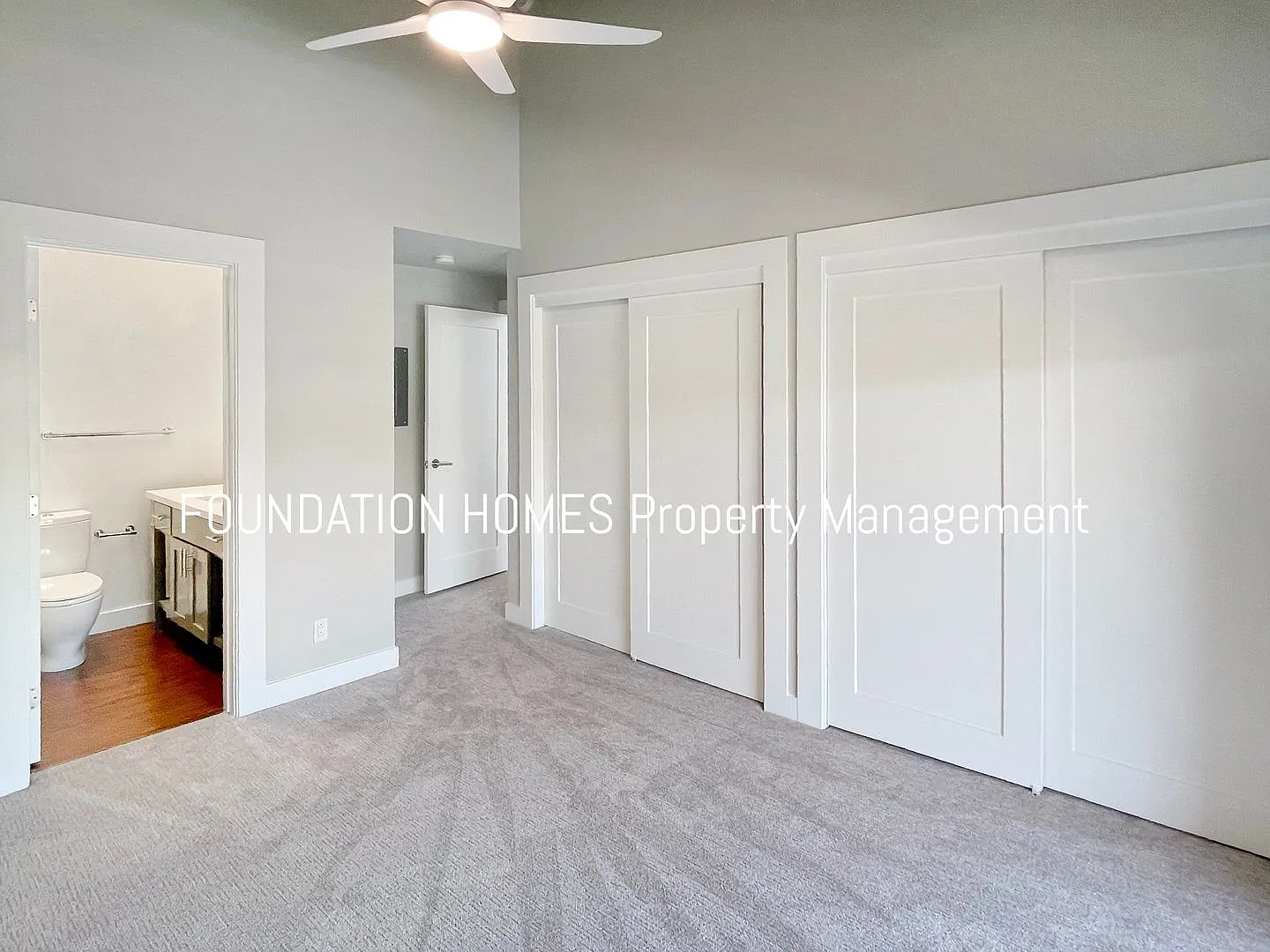 Video - Live Off A Marina - High-End Finishes - Balcony - Foundation — Photo 4