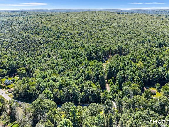 2nd image of 35 River Road