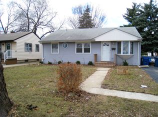 222 Grace St, Bensenville, IL 60106