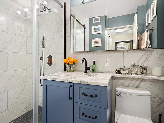 5th image of 333 E 66th St APT 3D