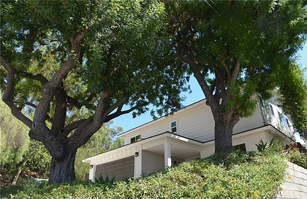 4 bed, 2456 sqft, $10,500 — Photo 4