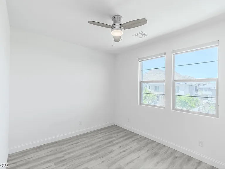 11648 Bearpaw Meadow Ave — Photo 20